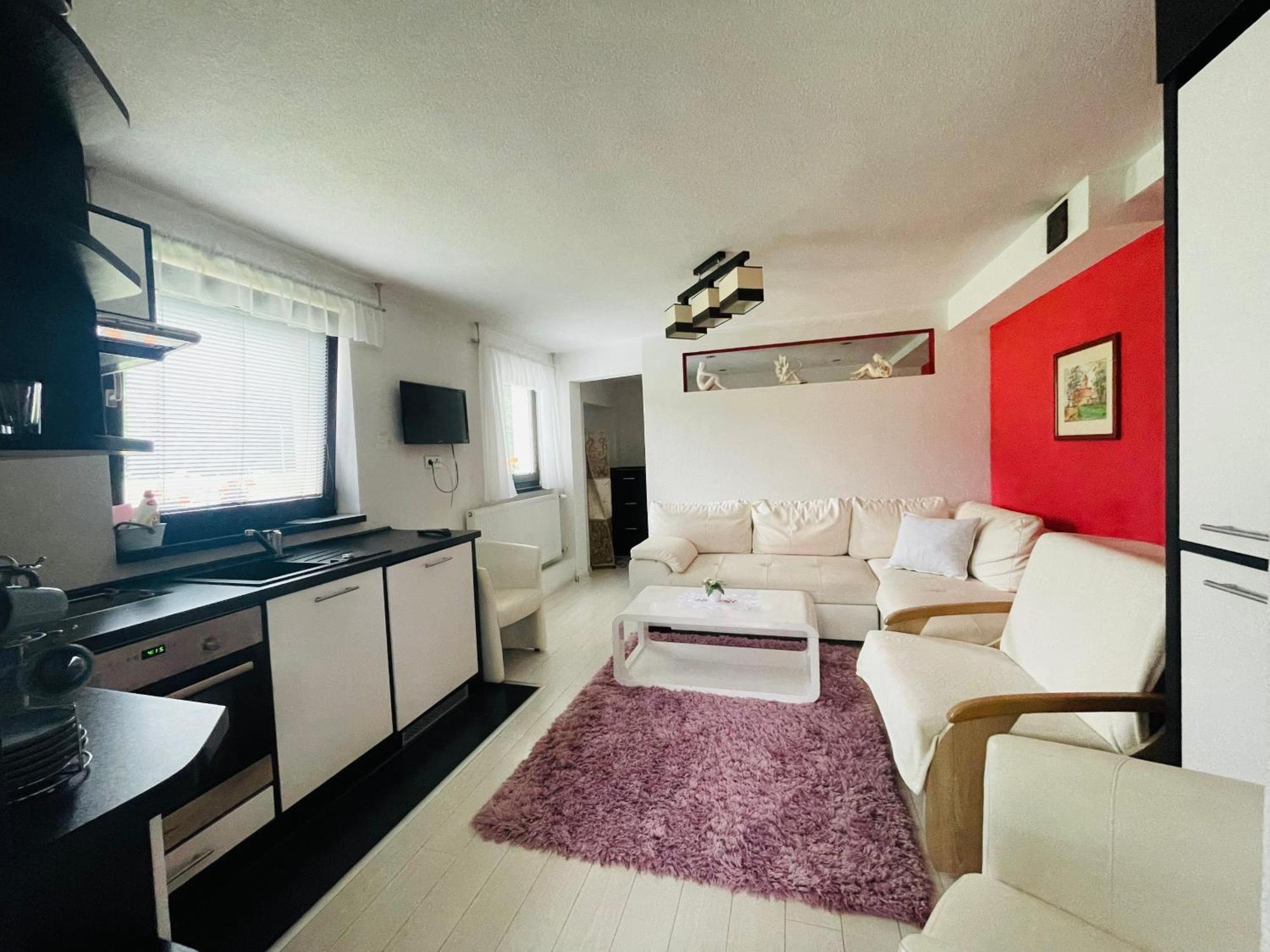 Apartmany Pod Troma Korunami Červený Kláštor Eksteriør billede