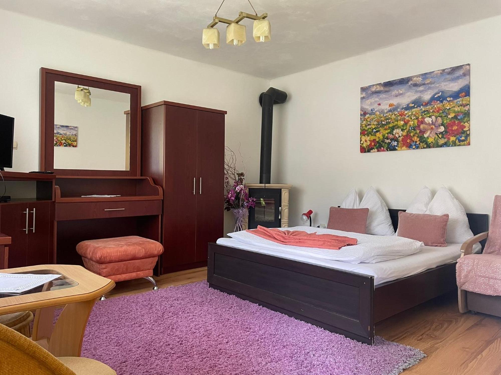 Apartmany Pod Troma Korunami Červený Kláštor Eksteriør billede